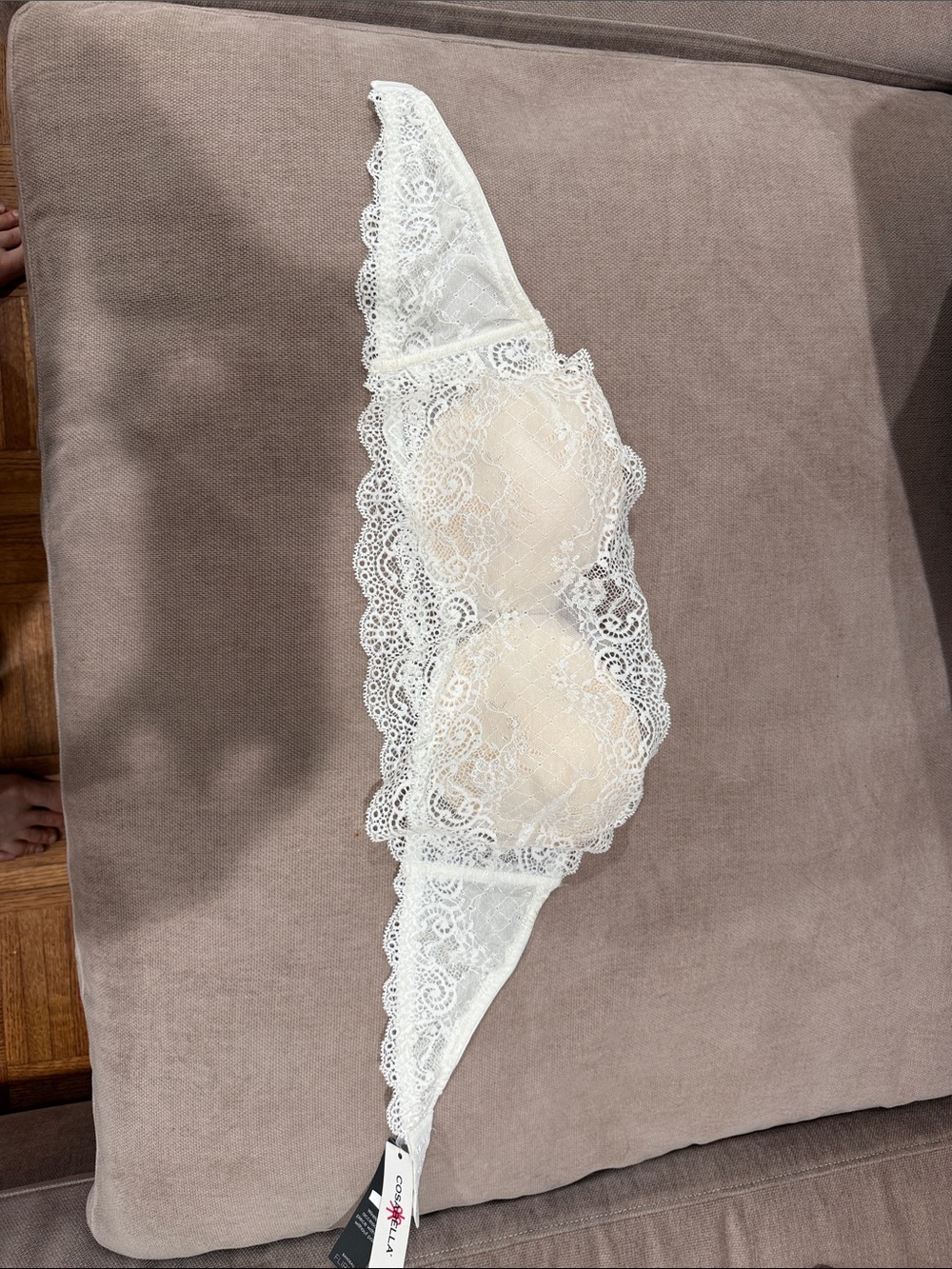 Strapless Lace Push-Up Bra in Ivory